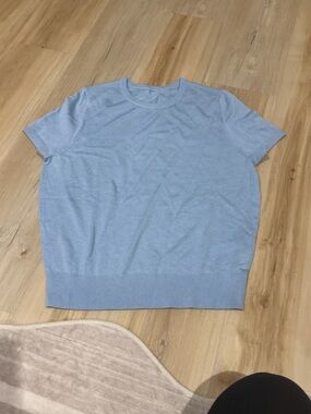 Light Blue Crewneck Short Sleeve Shirt